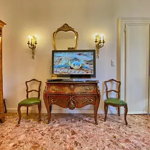 Venezianischer Palazzo Mit Kostenlosen Wlan Nähe Markusplatz , Venedig Italien